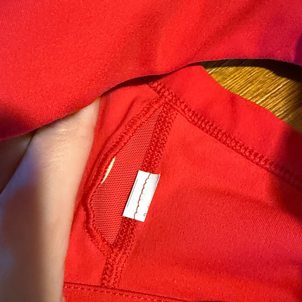Unissu Hugcurve Sports Bra - Picture 5 of 6